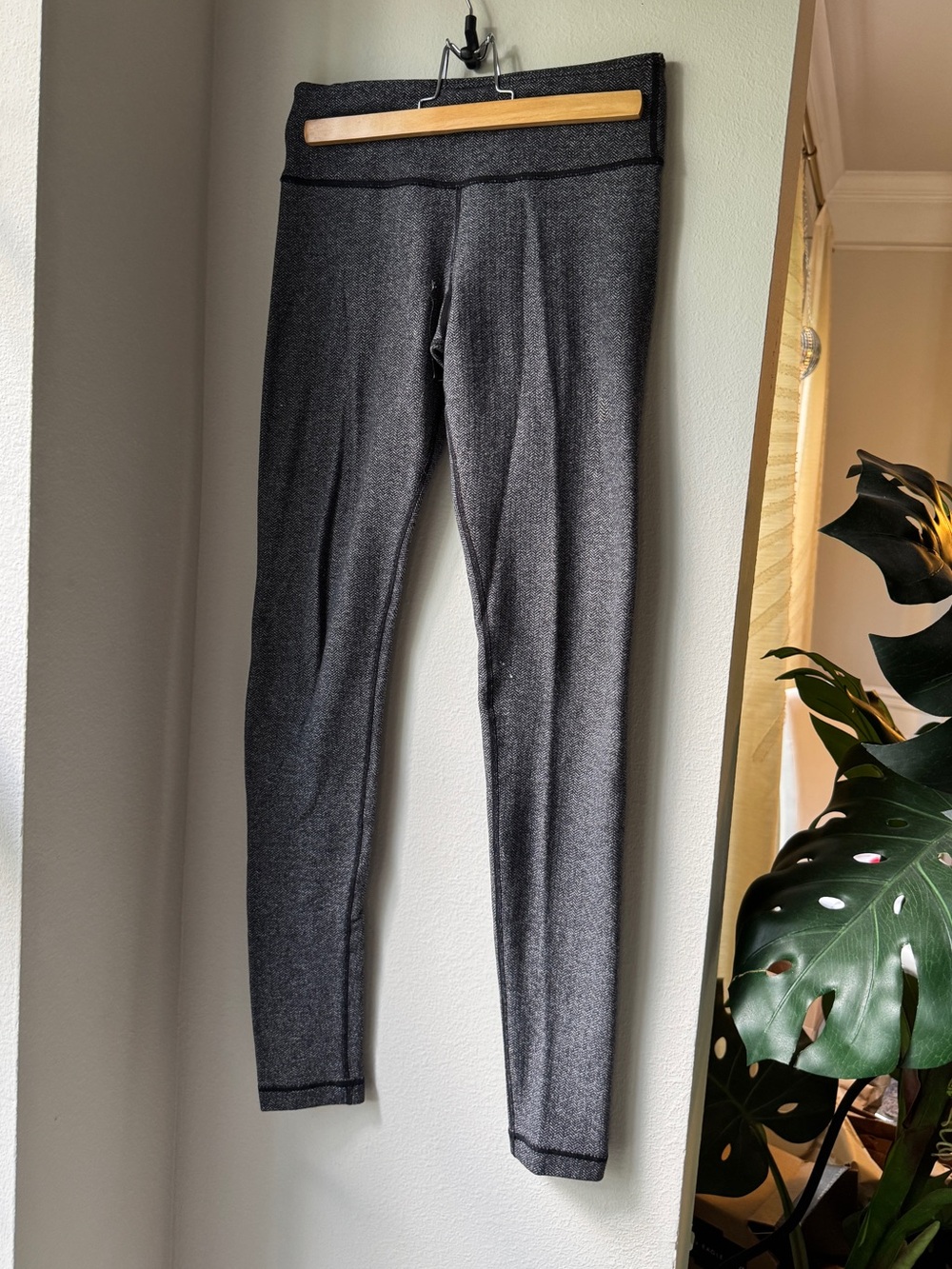 Lululemon Gray Patterned Leggings